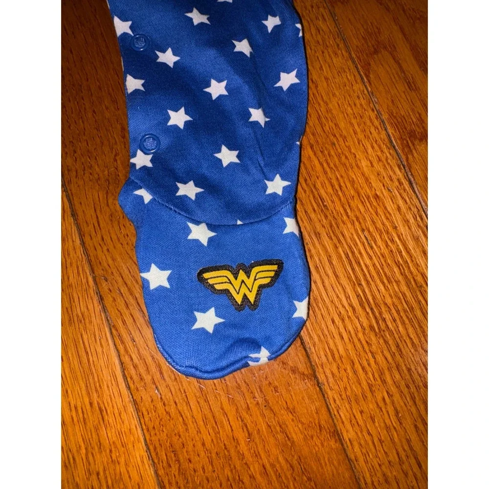 Wonder Woman Baby Girl Footed Sleepsuit Pajamas Red Blue Stars 6-9 Months